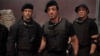 John Travolta y Chuck Norris, candidatos a estar en 'Los mercenarios 2'