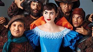 'Blancanieves': imágenes oficiales de la película protagonizada por Lily Collins y Julia Roberts