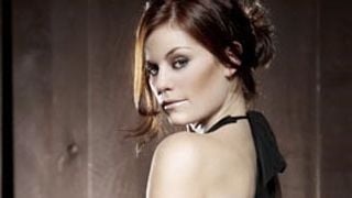 'Crónicas vampíricas' ficha a Cassidy Freeman ('Smallville') para su tercera temporada noticias imagen