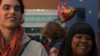 'Glee': primeras actuaciones de Samuel Larsen y de los padres de Rachel en 'Heart' (3x13) noticias imagen