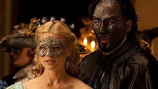 'El enigma del cuervo': más fotos con Alice Eve y John Cusack