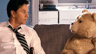 'Ted': tráiler en español con Mark Wahlberg