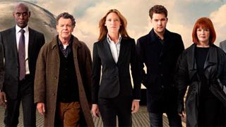 'Fringe': Los Observadores, protagonistas del primer póster de la quinta y última temporada noticias imagen