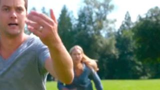 'Fringe': alucinantes 'teasers' de la quinta y última temporada... ¡¡Que vienen los Observadores!! noticias imagen