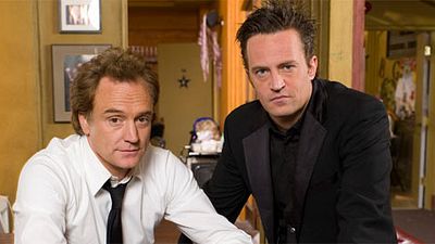 'Go On': Bradley Whitford y Matthew Perry se reencuentran tras su trabajo juntos en 'Studio 60' noticias imagen