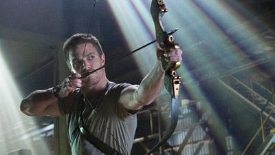 El equipo de 'Arrow' ya tiene planes para la cuarta y quinta temporada noticias imagen