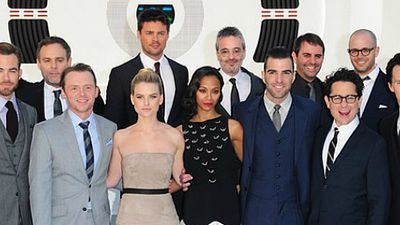 'Star Trek: En la oscuridad': Imágenes de la premiere y ¡¡6 nuevos clips!! noticias imagen