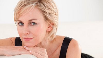 'Diana': Naomi Watts, una princesa en el mar en el nuevo póster noticias imagen