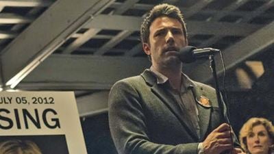 Ben Affleck da la cara por Rosamund Pike en la primera imagen de 'Gone Girl'