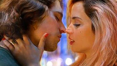 'Por un puñado de besos': ¡Póster oficial de la película con Ana de Armas y Martiño Rivas!