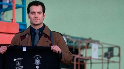 Primera foto de Henry Cavill en el 'set' de 'Batman v Superman: Dawn of Justice' noticias imagen