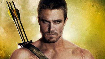 'Batman V Superman: Dawn of Justice': Stephen Amell niega que vaya a participar como Arrow noticias imagen