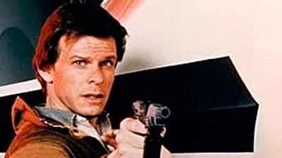 'Arrow' ficha al mítico actor de 'V' y 'El Señor de las Bestias' Marc Singer noticias imagen