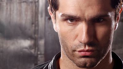 El creador de 'El Cuervo' quiere a Sam Witwer como protagonista del 'reboot' noticias imagen