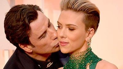 Scarlett Johansson dice que John Travolta no estuvo "raro o inapropiado" en los Oscar