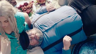 Un video 'mashup' de 'Juego de Tronos' y Taylor Swift parodia a George R.R. Martin