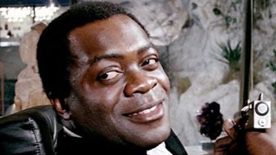 El actor de 'Vive y deja morir' Yaphet Kotto dice que "James Bond no puede ser negro" noticias imagen