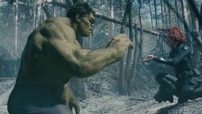 ‘Vengadores: La era de Ultrón’: Romance a la vista entre Hulk y Viuda Negra en el nuevo clip noticias imagen