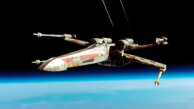 'El despertar de la fuerza': Dos fans envían un X-Wing al espacio para llamar la atención de J.J. Abrams noticias imagen