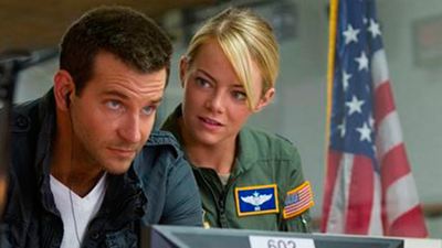 'Aloha': Bradley Cooper destaca los "ojos reptilianos" de Emma Stone en un perfil para Tinder