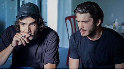 Yon González y Aitor Luna ('Matar el tiempo'): "A nuestros padres les ha encantado que trabajáramos juntos” noticias imagen