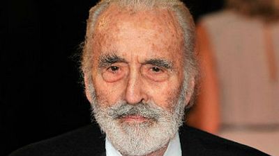 Elijah Wood y otros actores lamentan la muerte de Christopher Lee a través de sus redes sociales