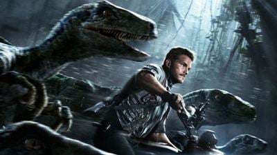 'Jurassic World': Sale a subasta la moto que conduce Chris Pratt en la película 
