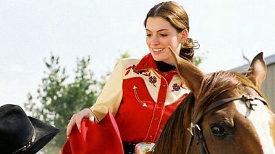 Anne Hathaway confiesa la mentira que contó para poder trabajar en 'Brokeback Mountain' noticias imagen