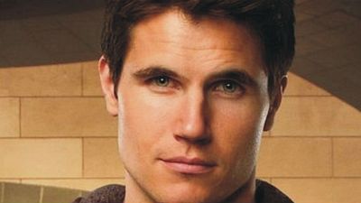 'Expediente X': Primeras imágenes de Robbie Amell ('The Flash') como el agente Miller noticias imagen