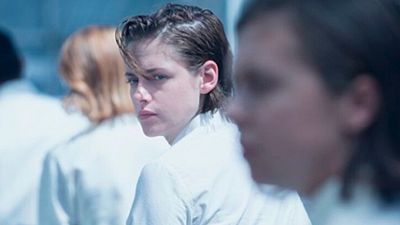 'Equals': Nuevas fotos del drama 'sci-fi' con Kristen Stewart y Nicholas Hoult noticias imagen