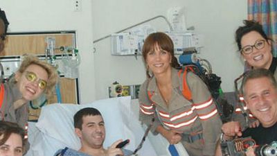 'Cazafantasmas': Las protagonistas de la película visitan un hospital infantil caracterizadas como sus personajes noticias imagen