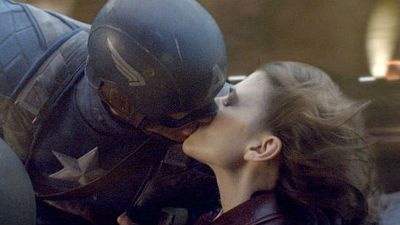 Hayley Atwell cree que Peggy Carter y Capitán América han mantenido relaciones sexuales en el Universo Cinemático de Marvel noticias imagen