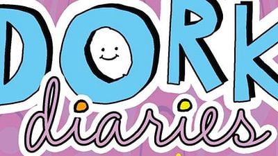 El director de 'Chicas malas' tiene nuevo proyecto: 'Dork Diaries' noticias imagen
