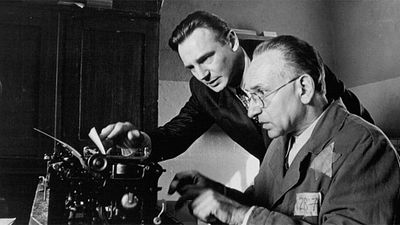 Steven Spielberg presentó 'La lista de Schindler' para aprobar la carrera noticias imagen
