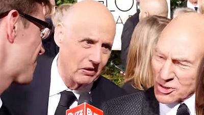 Globos de Oro 2016: Patrick Stewart, Paul Feig y otros famosos toman chupitos de gelatina en la alfombra roja noticias imagen