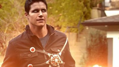 'The Flash': Robbie Amell revela un importante spoiler de la segunda temporada noticias imagen