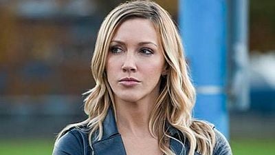 'Arrow': Katie Cassidy habla del episodio 'Eleven-Fifty-Nine' (4x18) noticias imagen