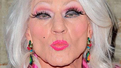 ¿Sabes qué famoso actor ha aparecido así en la presentación de su nuevo proyecto? noticias imagen