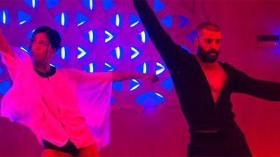 El baile de Oscar Isaac en 'Ex Machina' que pega con cualquier canción
