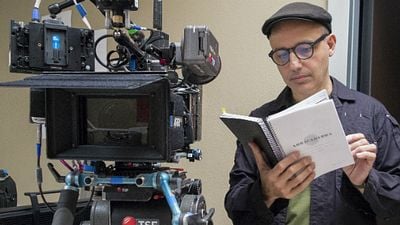 Pablo Berger (‘Abracadabra’): “Soy un director de partos muy largos, al que le cuesta escribir las películas” noticias imagen