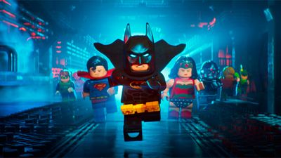 Phil Lord y Chris Miller describen 'Lego Batman: La película' como "90 minutos de 'easter eggs"