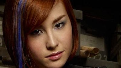 'Crónicas vampíricas' ficha a Allison Scagliotti como un misterioso nuevo personaje de la octava temporada noticias imagen