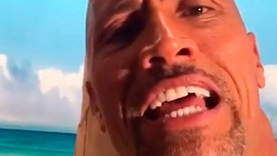 Dwayne Johnson y Lin-Manuel Miranda cantan en Instagram el tema de Gastón de 'La Bella y la Bestia' noticias imagen
