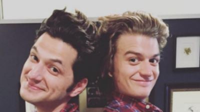 'Stranger Things': Joe Keery conoce al que es su 'padre' según Internet y este es el resultado