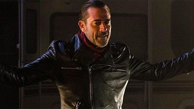 'The Walking Dead': Jeffrey Dean Morgan, 'amenazado' por una señora de 80 años por interpretar a Negan noticias imagen