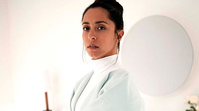 'Black Mirror': El devastador final que no incluyeron en 'Blanca Navidad' y otros secretos revelados por Charlie Brooker noticias imagen