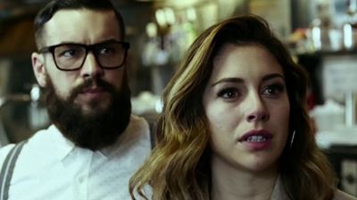 'El bar': La tensión aumenta entre los protagonistas en el nuevo tráiler de la película