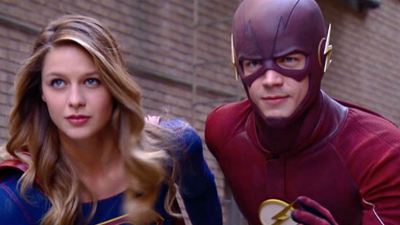 Las nuevas imágenes del rodaje del 'crossover' musical entre 'The Flash' y 'Supergirl' señalan que estará ambientado en los años 40