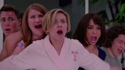 'Una noche fuera de control': Scarlett Johansson y sus amigas matan a un 'stripper' en el primer tráiler  noticias imagen