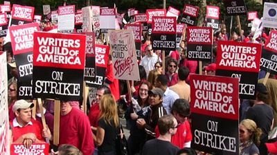 Los guionistas estadounidenses alcanzan finalmente un acuerdo para la huelga noticias imagen